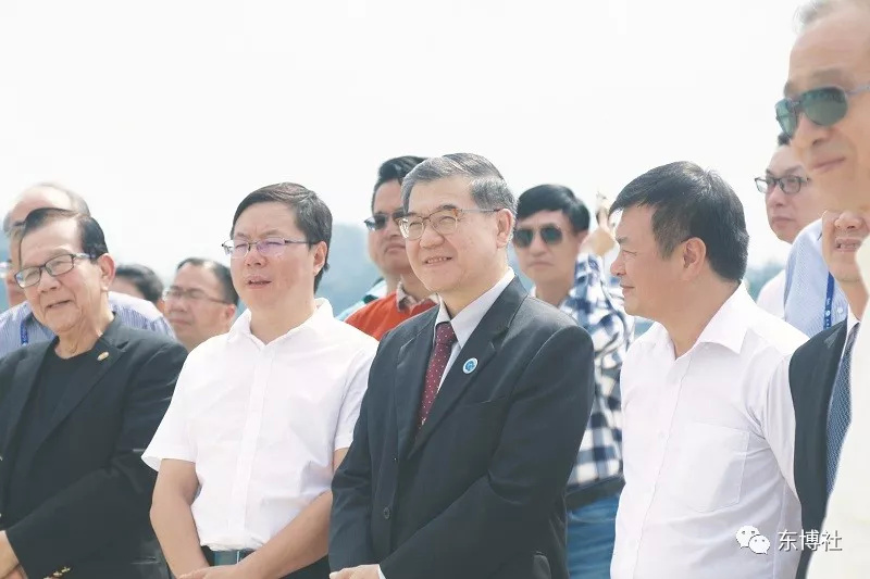 中泰貴賓到中泰崇左產業(yè)園進行考察